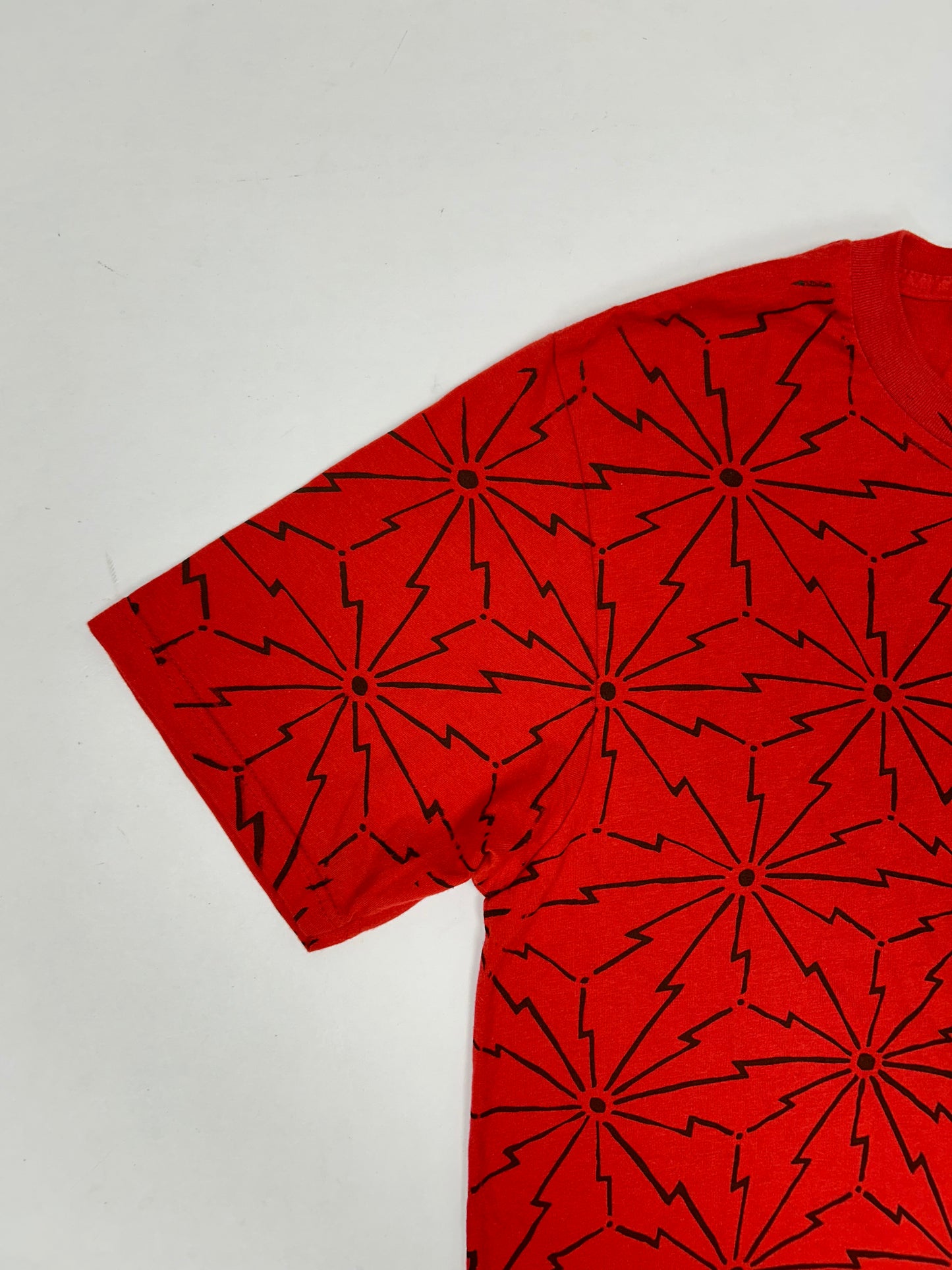 Vintage Adio Footwear Skate Logo AOP Graphic Tee Medium Slim Fit 20x29.25 Inches Red Skateboarding Adio
