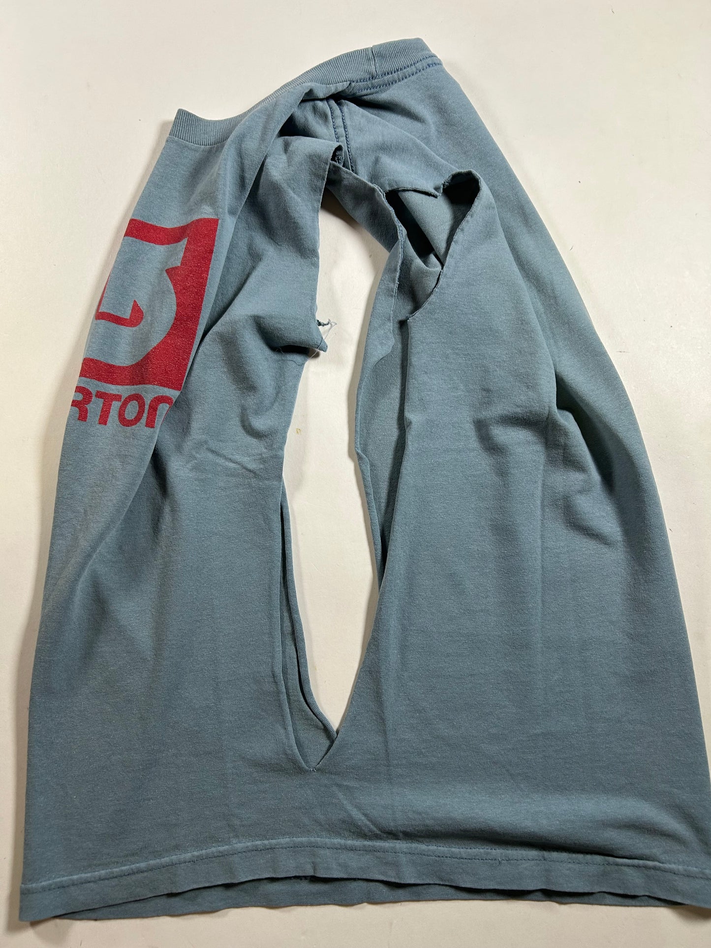 Vintage 2000s Burton Snowboards Chopped Sleeveless Workout Tee Small+ Fit 18.25x25.25 Inches
