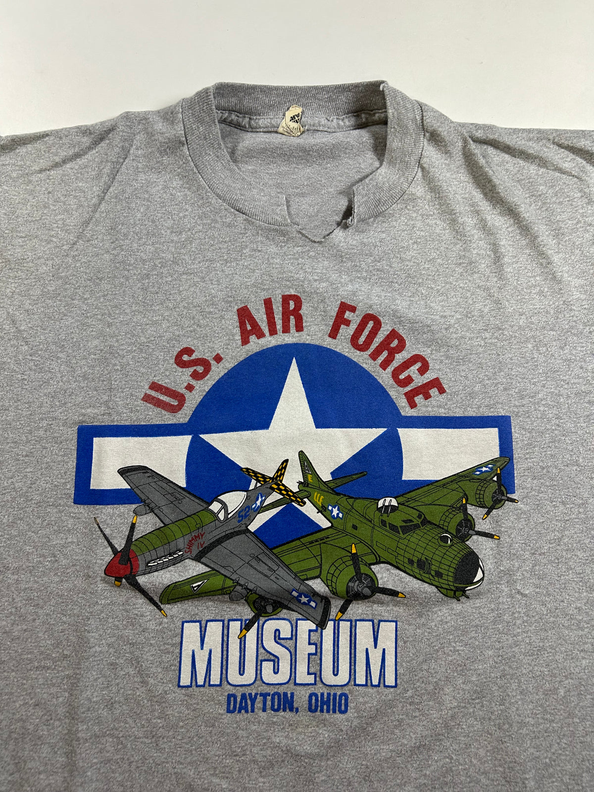 Vintage U.S. Air Force Museum Dayton, Ohio Tee V-Neck Cut Large Fit 21.75x27.25 Inches