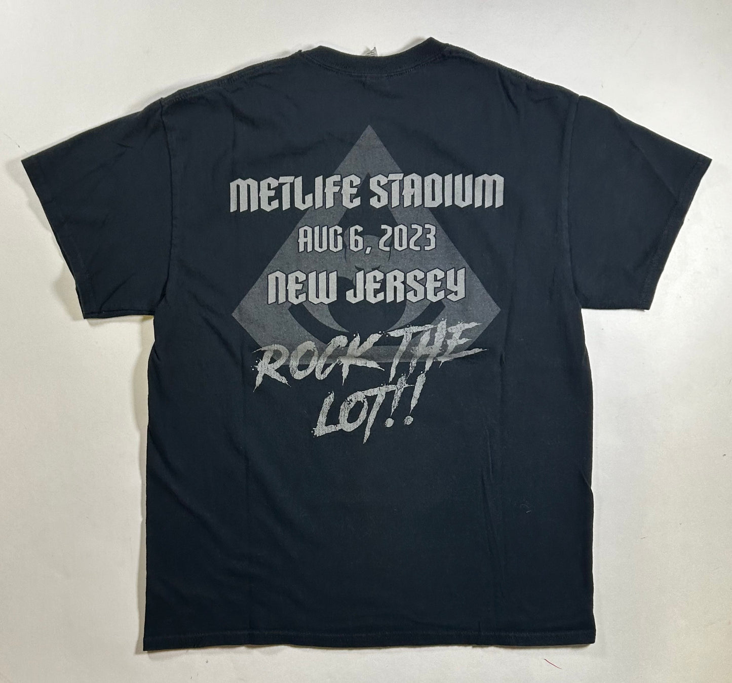 Over Kill “Scorched” 2023 MetLife New Jersey Tour Shirt Medium 19.5x25.75 Inches