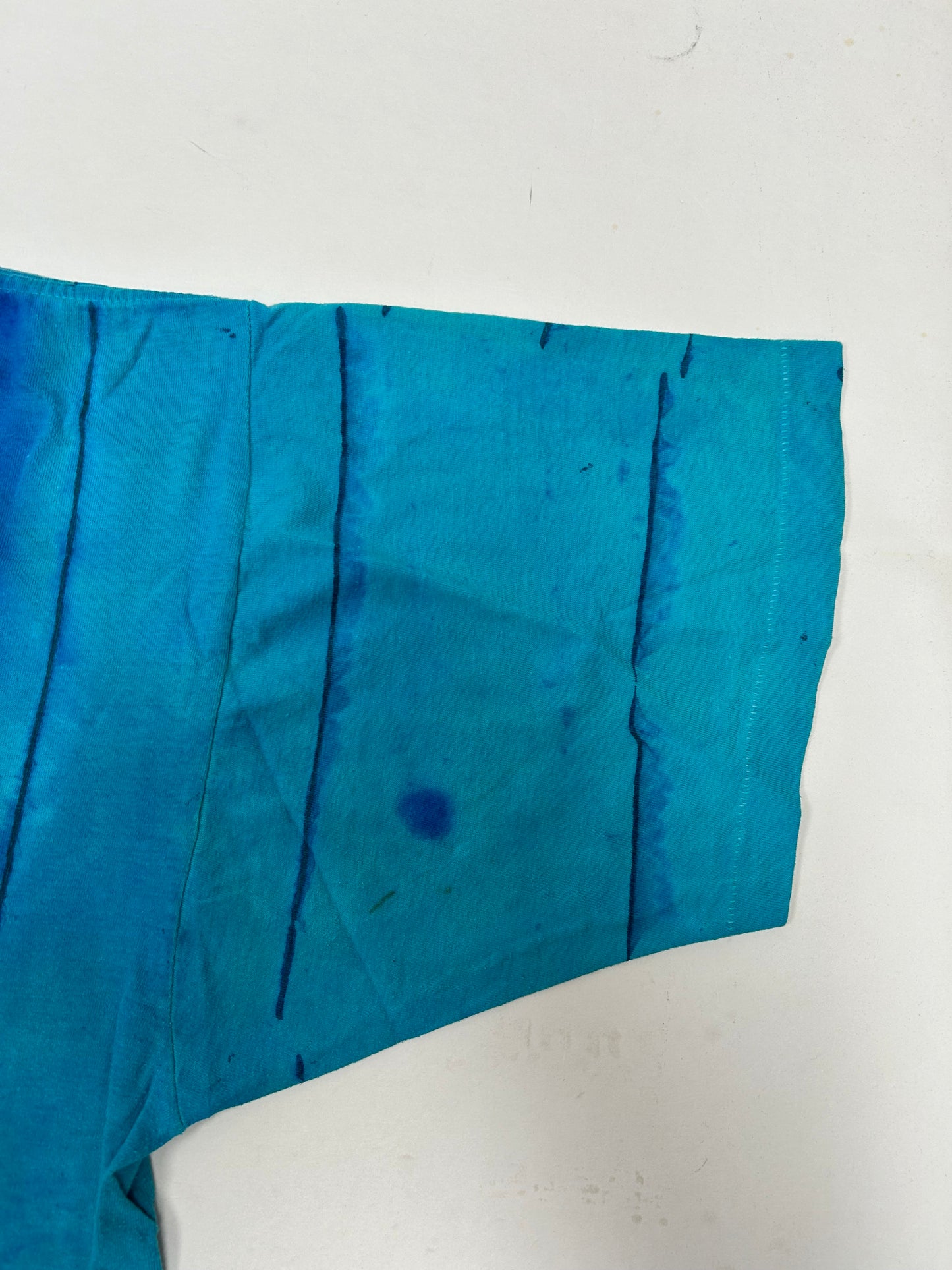 Vintage Bear Surfboards Tie-Dye Blue Shirt XL/2XL Fit 26.5x28.75 Inches Made In USA