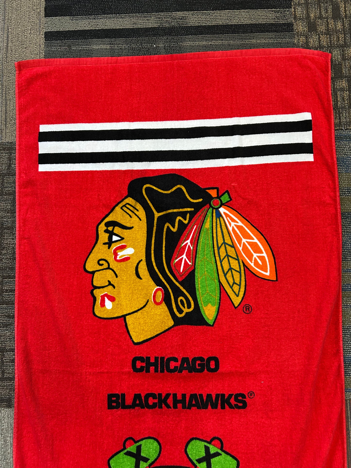 Vintage Chicago Blackhawks NHL 100% Cotton Beach Towel About 29.75x58.75 Inches