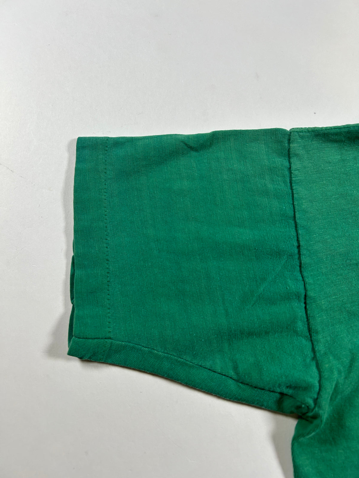 Vintage Masters Golf Champion Blue Bar Tee Distressed USA Single Stitch 16.5x22 Inches