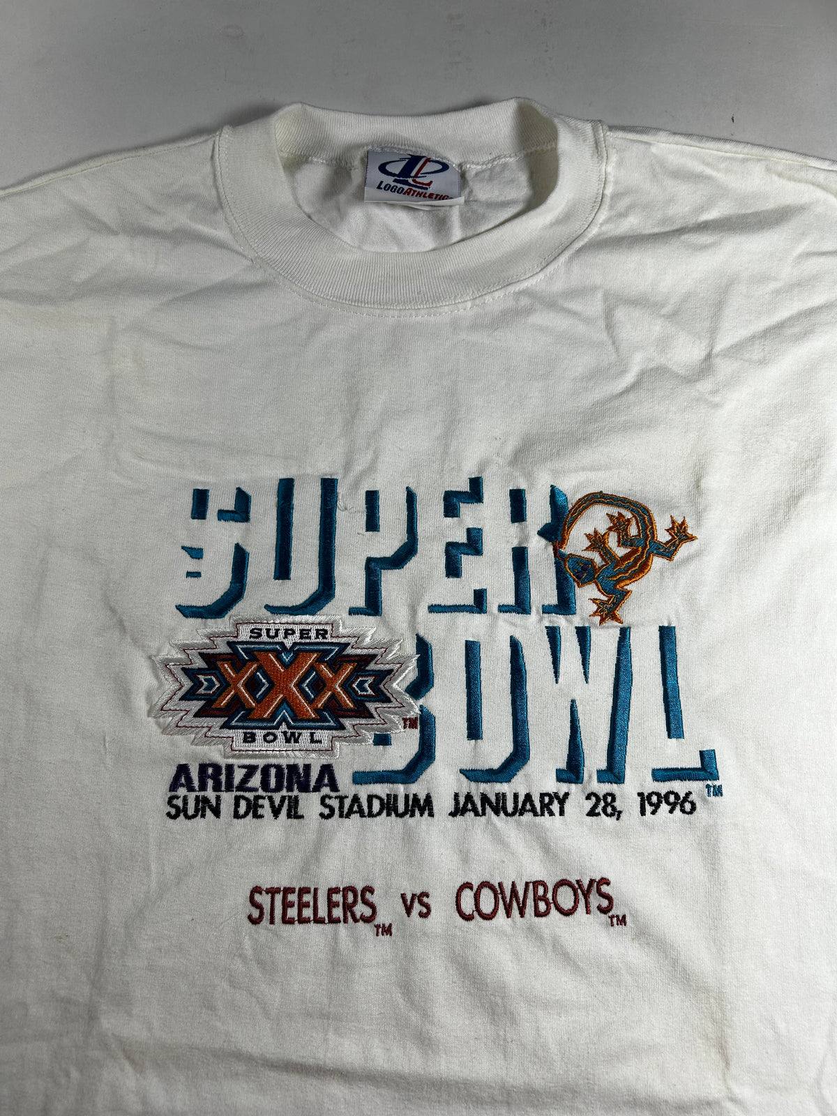 Vintage Logo Athletic NFL Super Bowl XXX Steelers Vs. Cowboys Embroidered Logo Graphic Football Tee 2XL 26.75x33.25 Inches