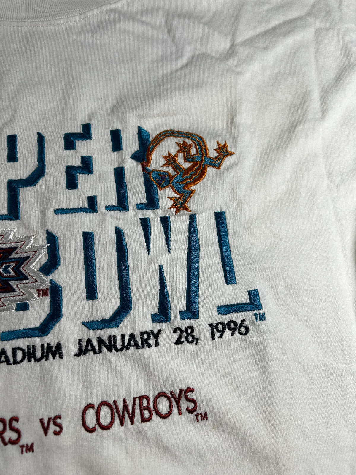 Vintage Logo Athletic NFL Super Bowl XXX Steelers Vs. Cowboys Embroidered Logo Graphic Football Tee 2XL 26.75x33.25 Inches