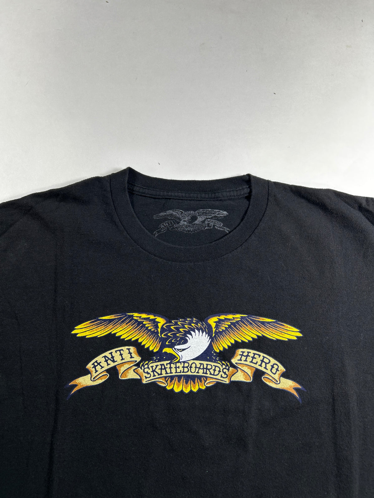 Anti-Hero Skateboards Eagle Logo Graphic Skate Tee Large 21.75x29 Inches