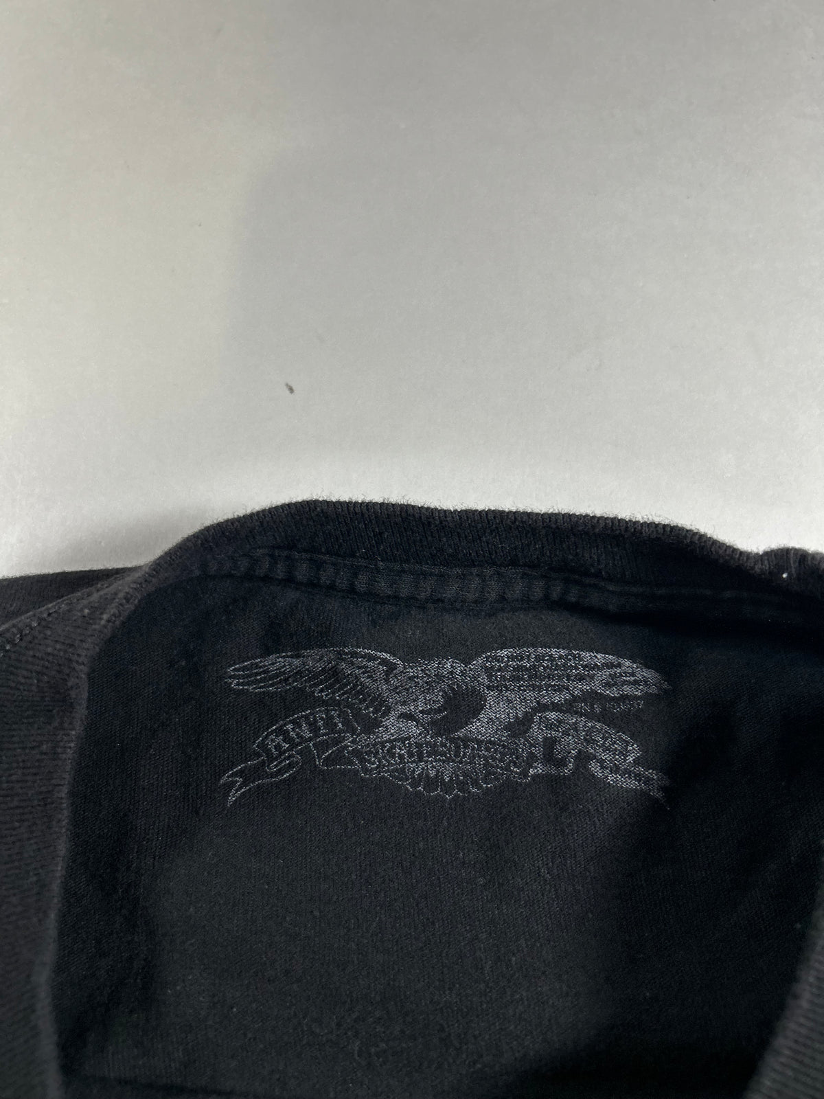 Anti-Hero Skateboards Eagle Logo Graphic Skate Tee Large 21.75x29 Inches