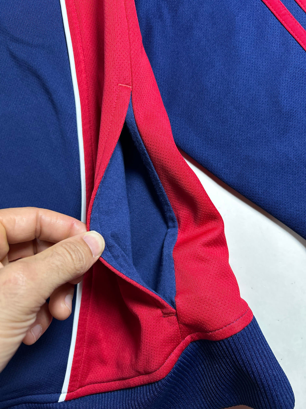 Vintage Red Bull NY Warm Up Jacket MLS Soccer Track Jacket Large 22.25x30 Inches As Is